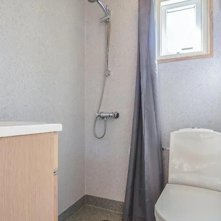 Tatil Evi 20 *